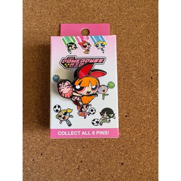 The Powerpuff Girls Soccer and Cheerleader Blind Box Pin - Blossom - Picture 1 of 2